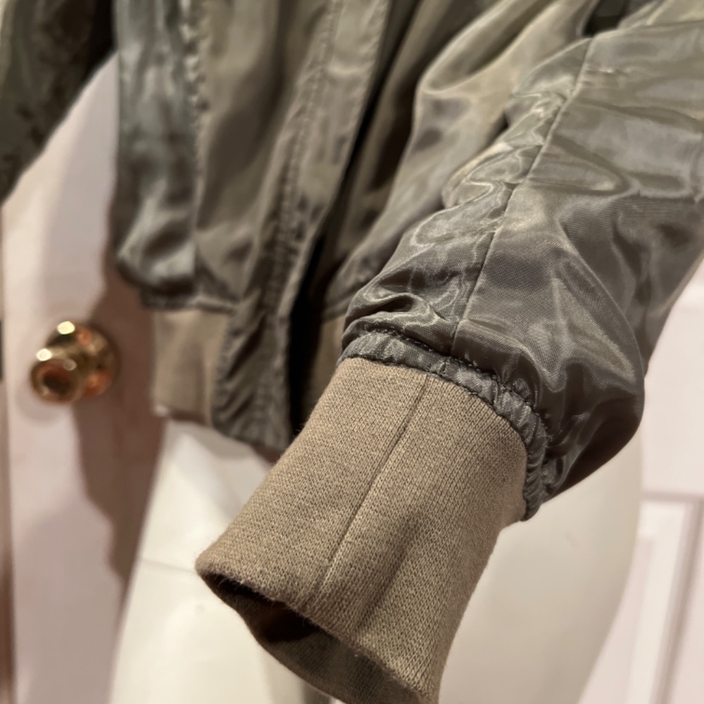Bomber jacket - Picture 7 of 8